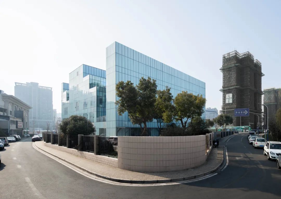 “隐形”建筑：港华燃气办公楼 / 优意建筑设计-17