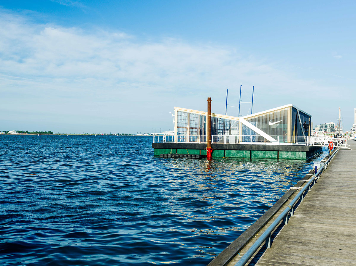 NIKE WOMEN - TORONTO-1