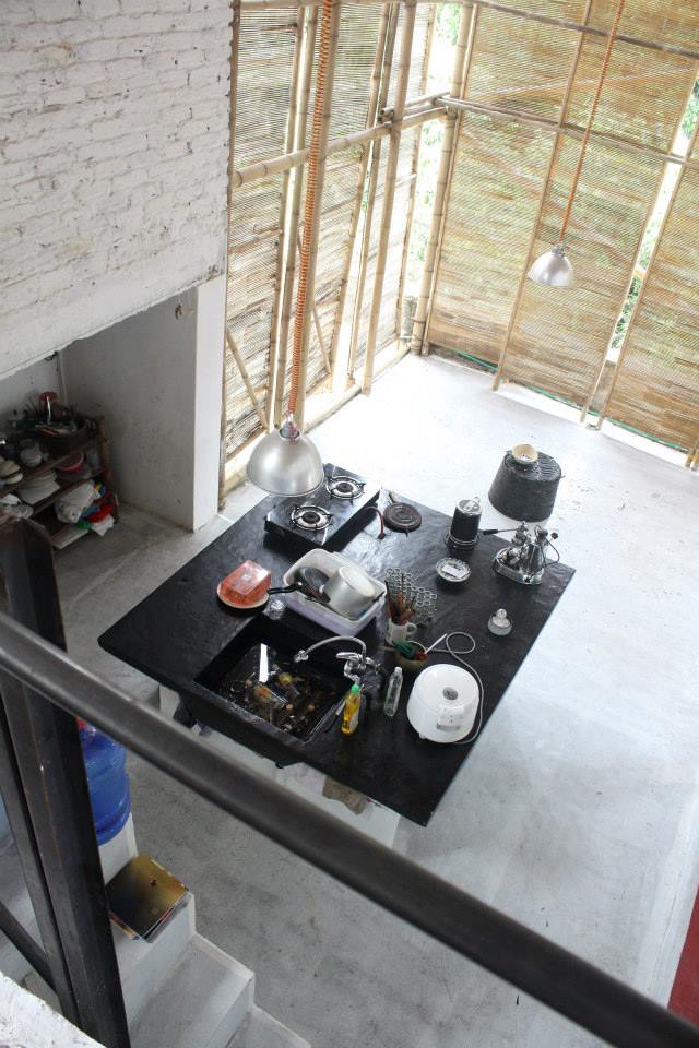 比天堂更陌生-9