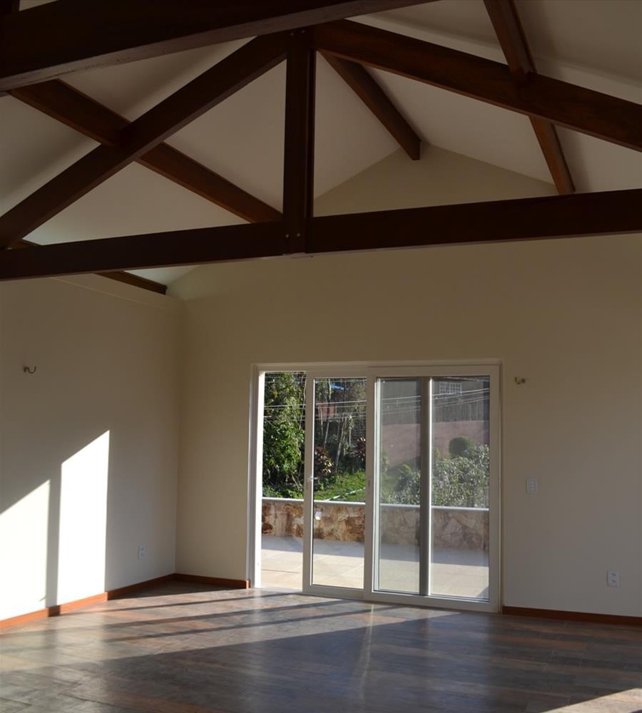 巴西 Traço & Espaço 建筑事务所的创新坡地住宅设计-7