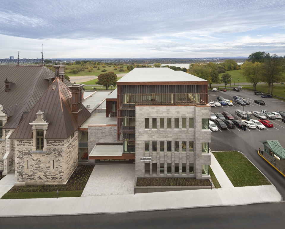 魁北克 Voltigeurs 军工厂重建项目 | 历史与现代的和谐交融-13