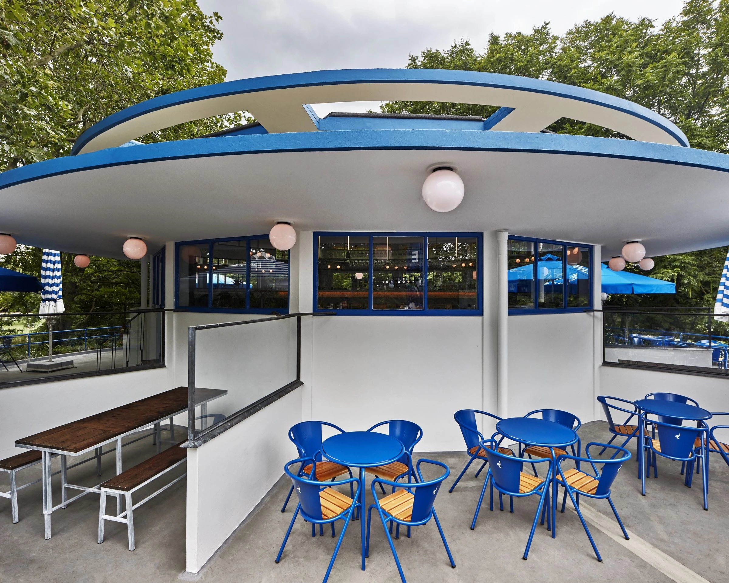 荷兰 Amsterdam 的绿色宁静餐厅 Blauwe Theehuis-19