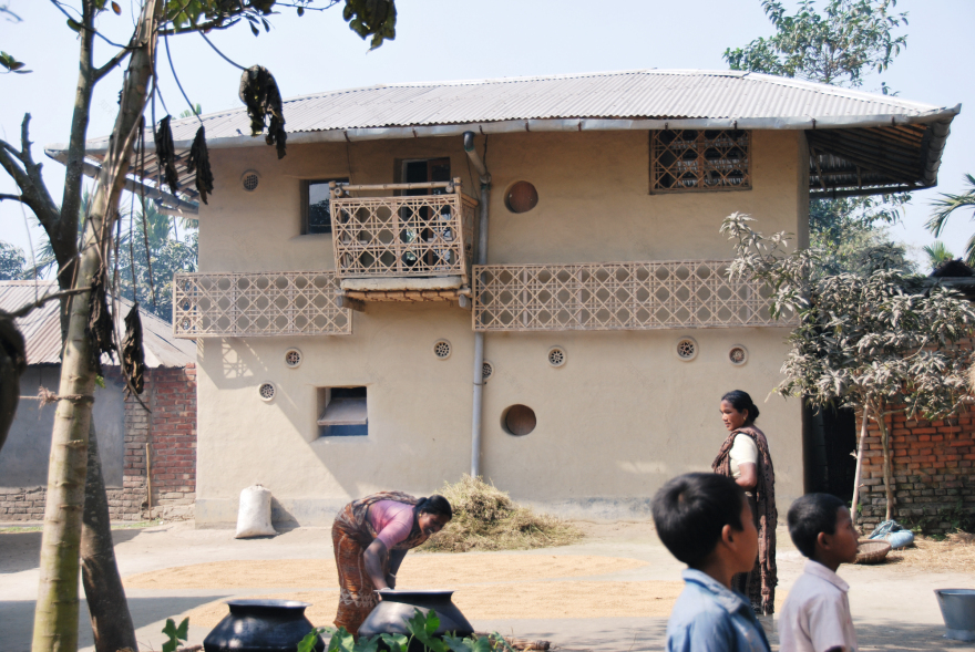 HOMEmade Family Houses / Studio Anna Heringer-34