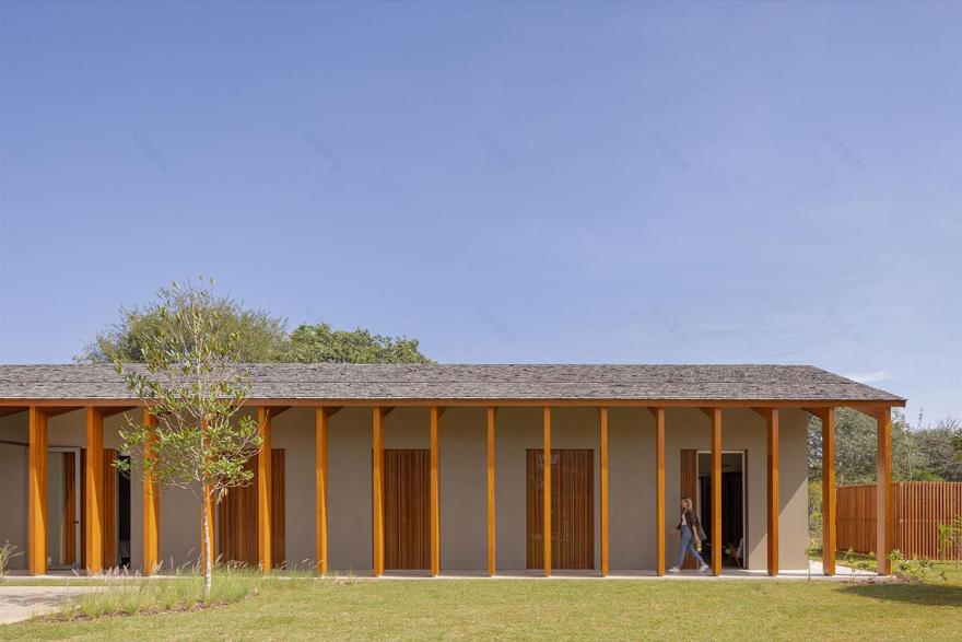 巴西建筑师 Gui Mattos 的木结构环保住宅设计-23