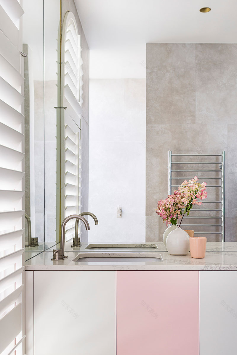 梦幻粉色调的澳洲获奖住宅-9