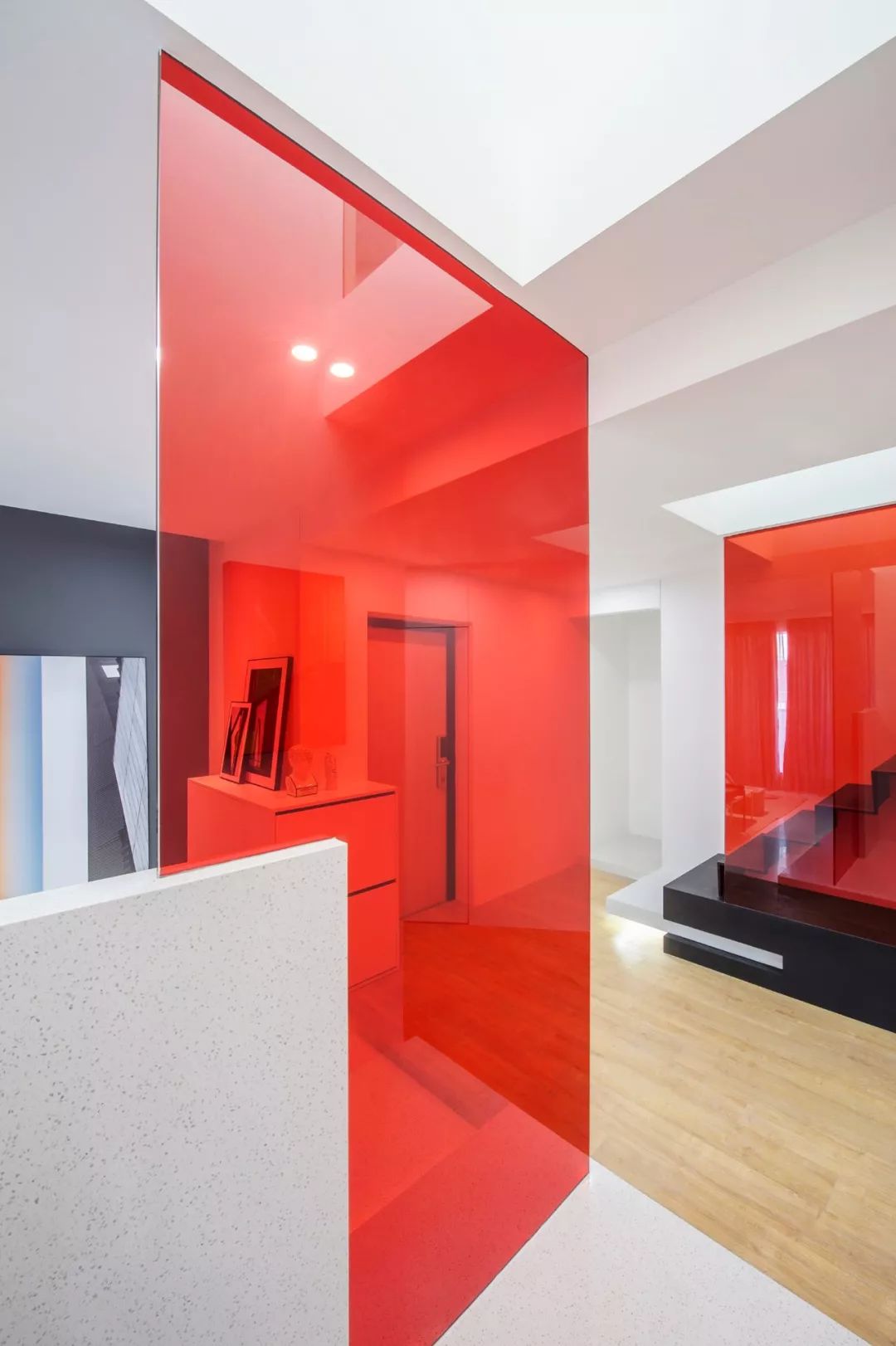 135m²怪异阁楼,创意爆改为艺术画廊式舒适三层!-31