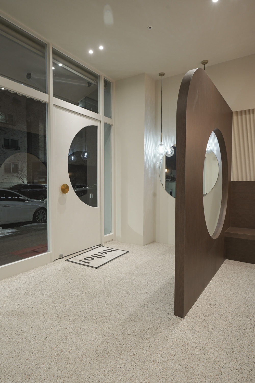 白色与木质，打造 36 平米的极简咖啡厅-26