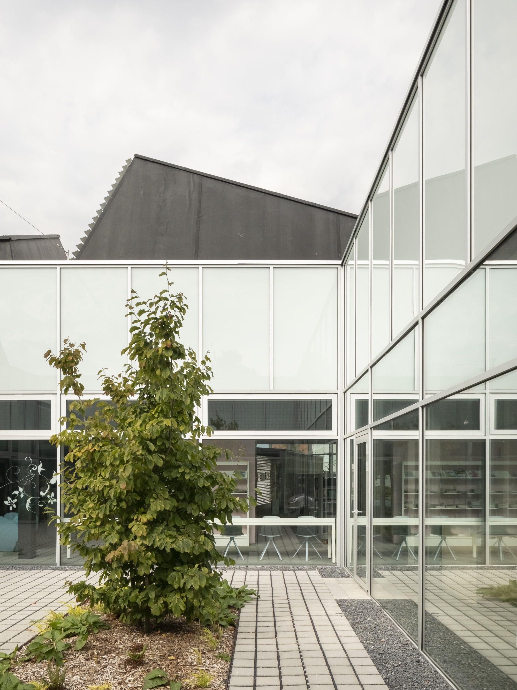 Les Halles Building 媒体图书馆和多功能空间丨法国-20