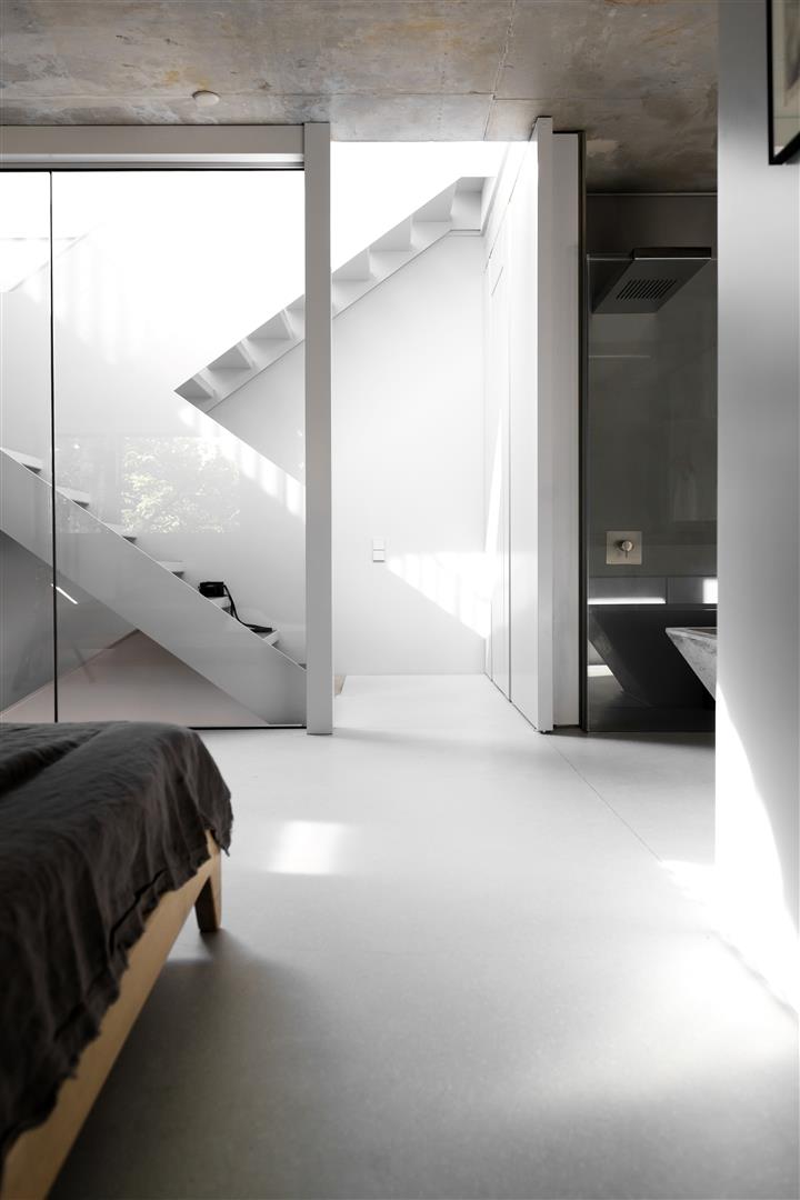 普伦茨劳贝格时尚住宅，柏林 / Loft Kolasiński-40