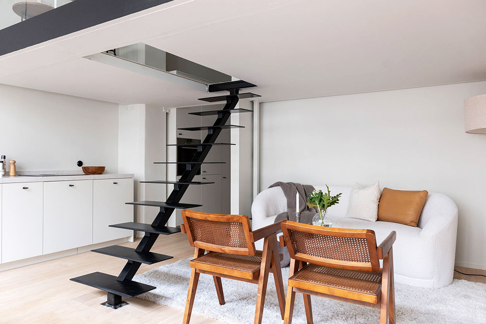 斯德哥尔摩工业风复式公寓设计-10