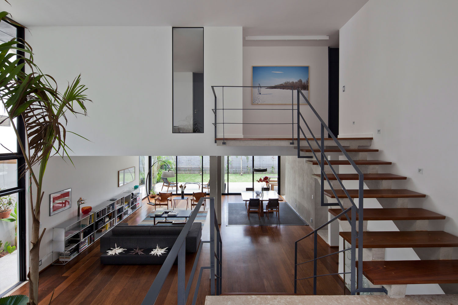 Magnificent Remodeling of a House from the 70s that has made this a Modern and Comfortable Home-7