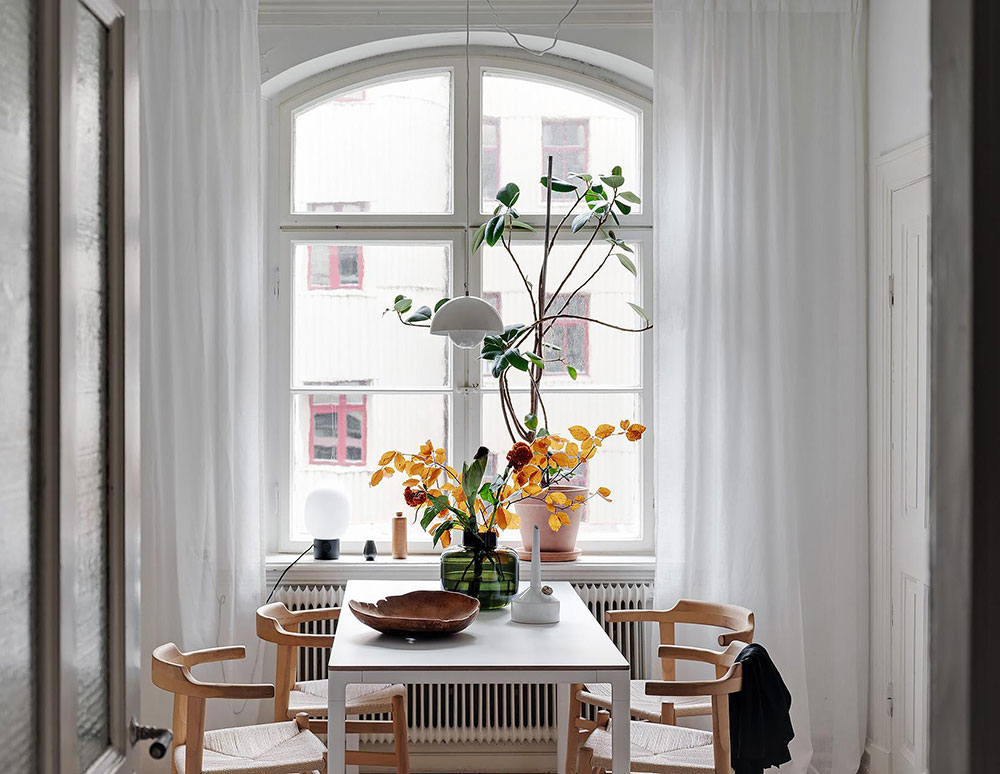 哥德堡 47㎡小公寓 | 绿色墙壁搭配高天花板，视觉冲击力十足-18