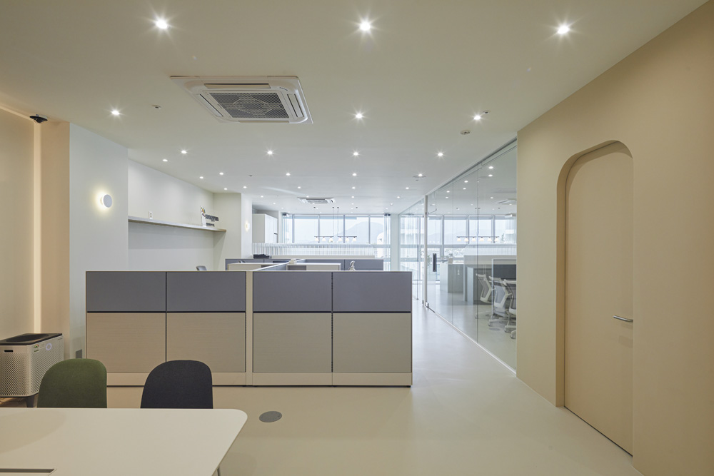 现代简约风 36 平米办公空间设计-15