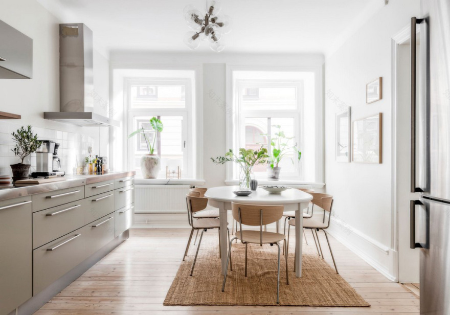 瑞典宁静灰褐公寓 顶层阁楼设计巧妙-10