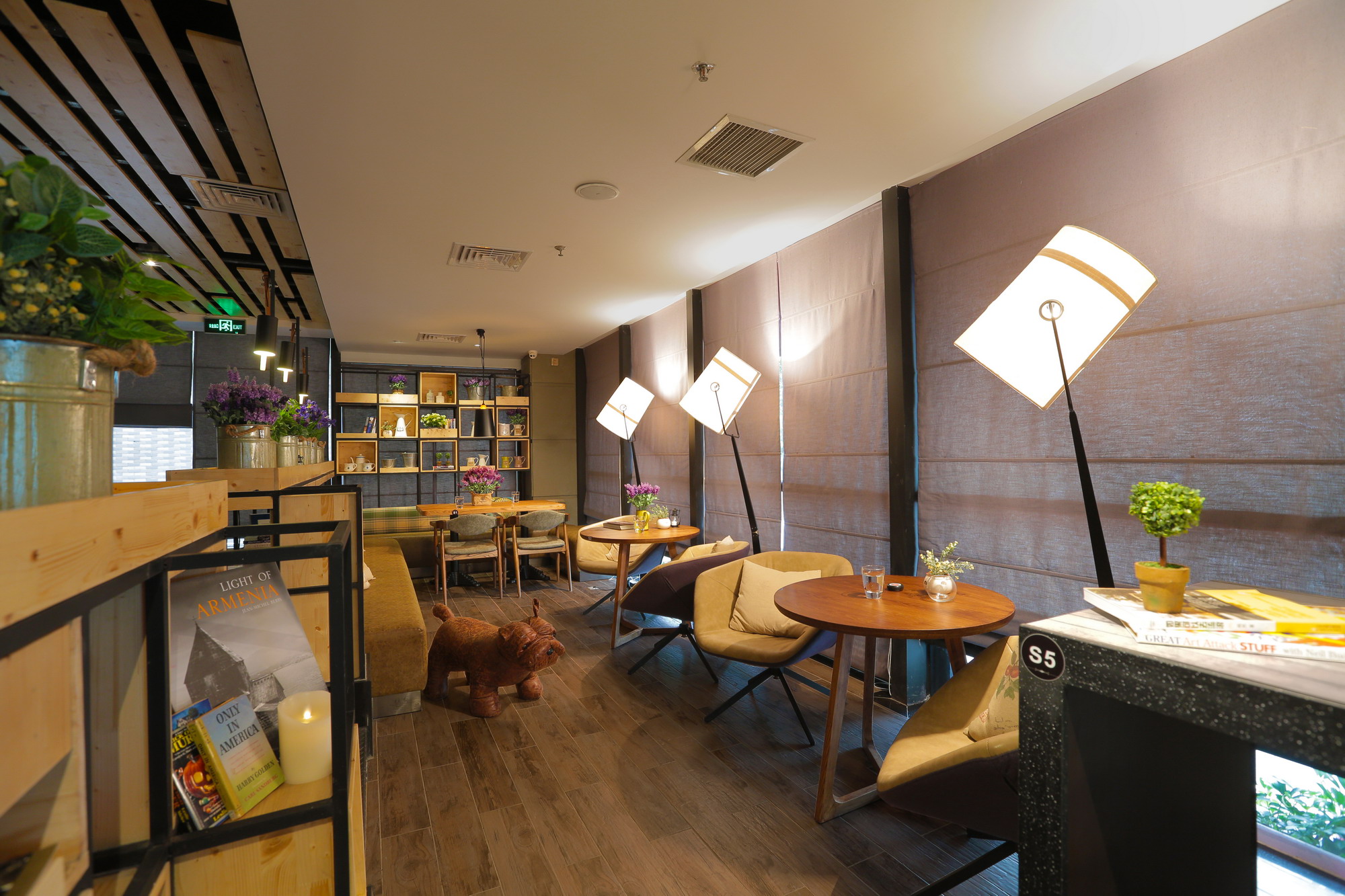 HS翰思设计 东莞朗晴轩创意西餐吧-1