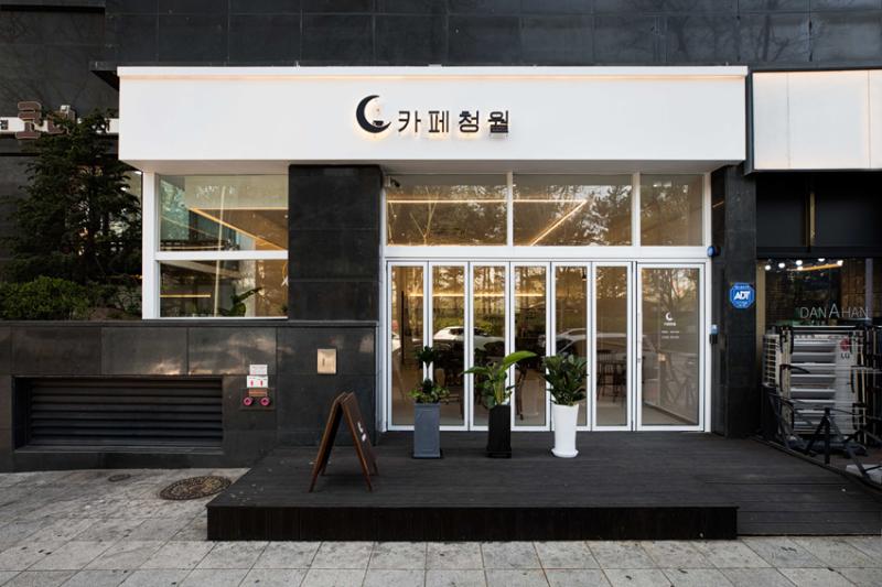 简约风 22 坪咖啡厅设计-16