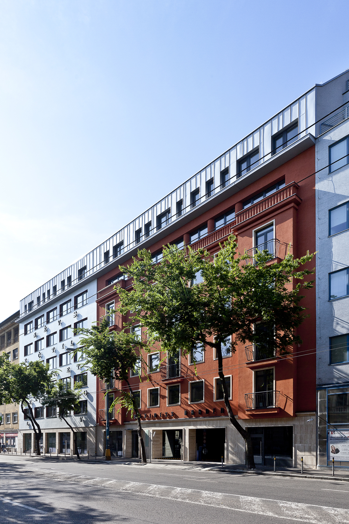 商业花园ŠtefáNikova-9