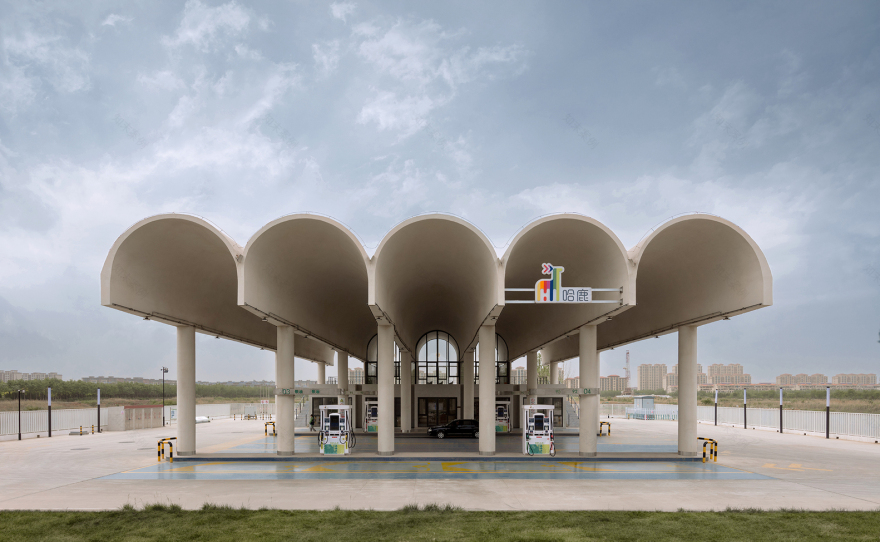 多元曲面屋顶的创新加油站设计丨中国东营-0
