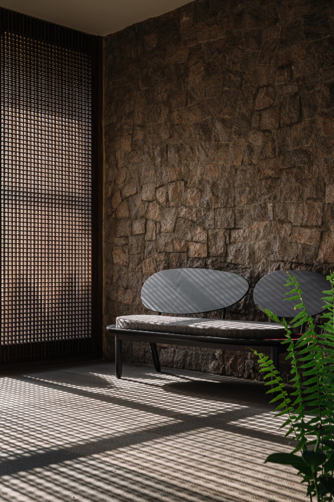 盖亚

注：GAIA在天文学等领域常指盖亚，它既是希腊神话中的大地女神名，也被用于命名欧洲空间局的天体测量卫星等 丨印度丨FADD Studio-18