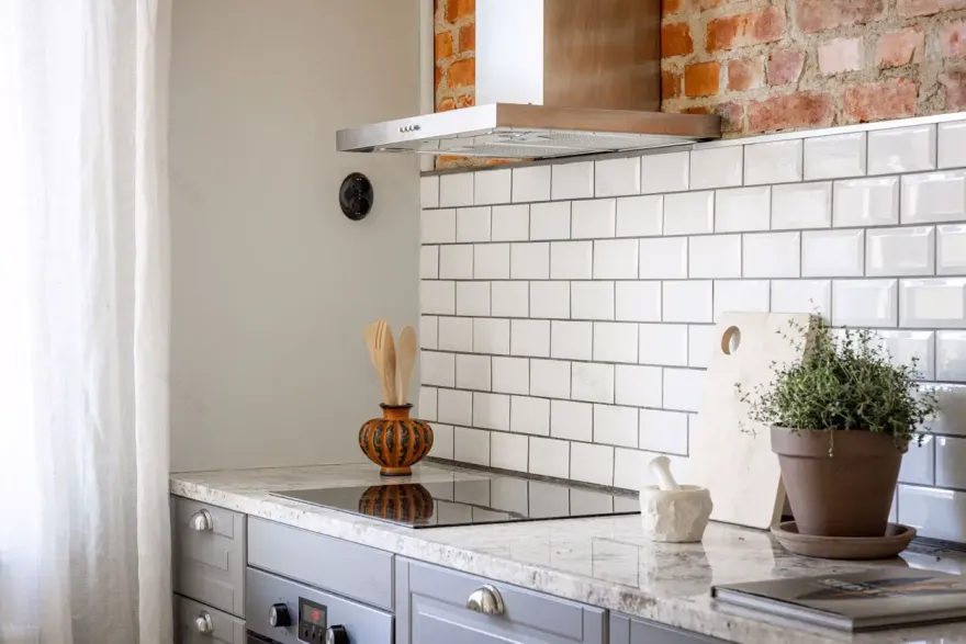 巧妙的屋顶窗 | 瑞典斯德哥尔摩公寓的独特设计-17