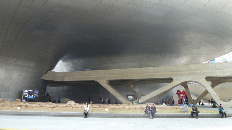 Dongdaemun Design Plaza（东大门设计广场）丨韩国首尔丨Zaha Hadid Architects（扎哈·哈迪德建筑师事务所）-15
