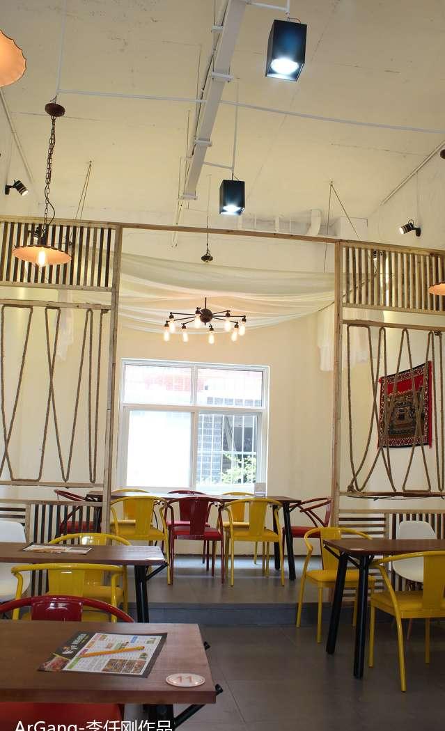 混搭时尚烤鱼店，麻绳编织的艺术空间-5