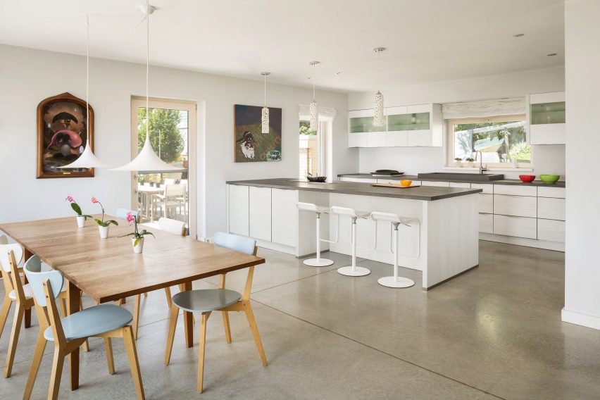 美国马萨诸塞州gable roofed home别墅  Go Logic-5