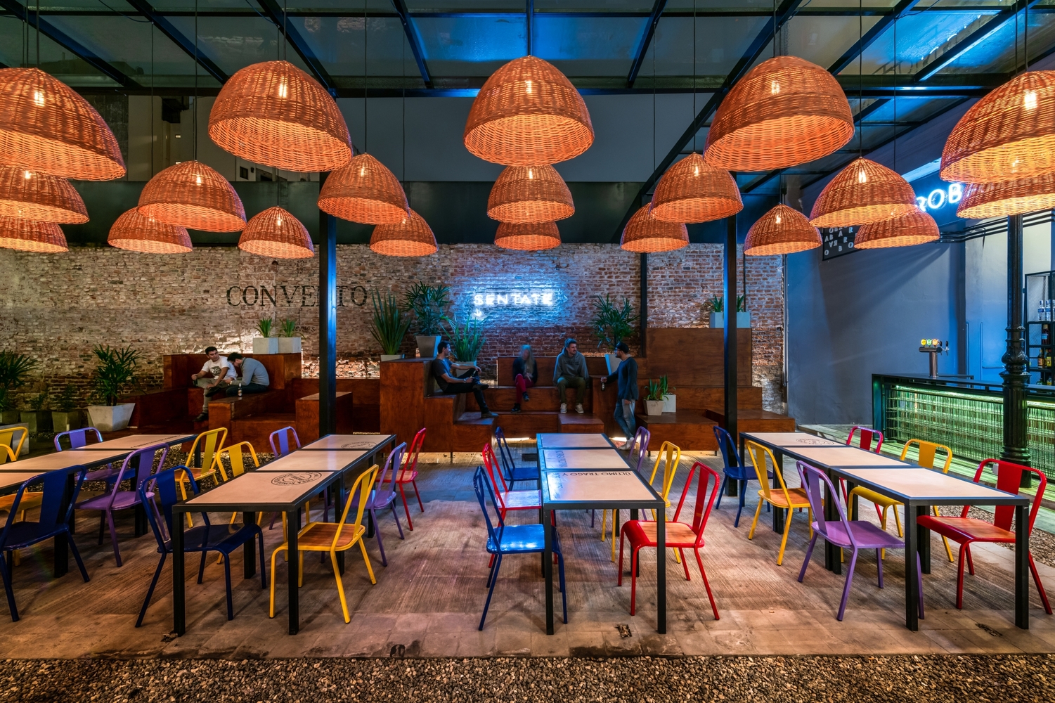 阿根廷百年修道院改造的购物中心-61