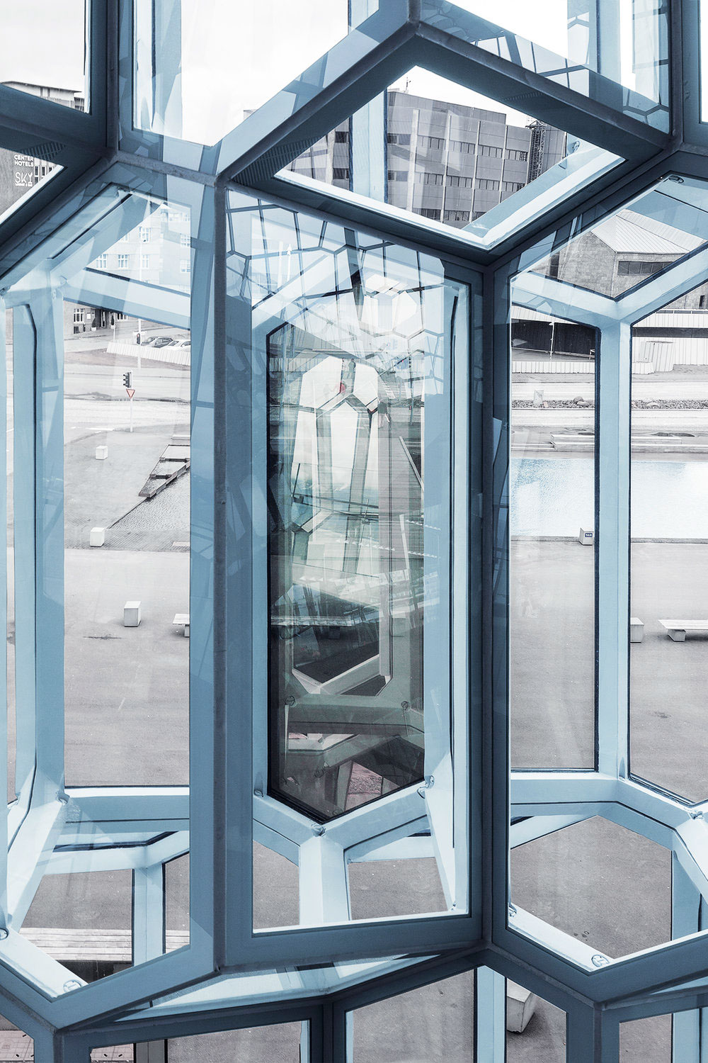 冰岛雷克雅未克 Harpa 音乐厅——现代与艺术的完美融合-9