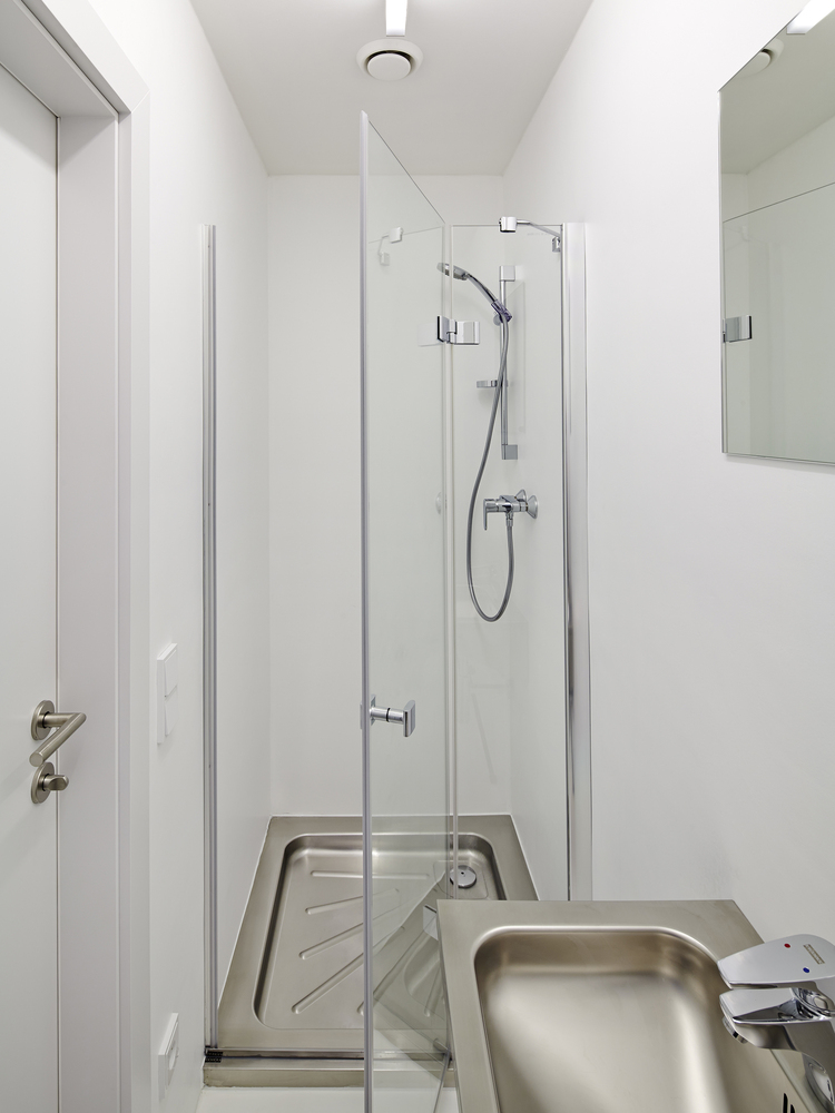 捷克布拉格四层狭长住宅-46