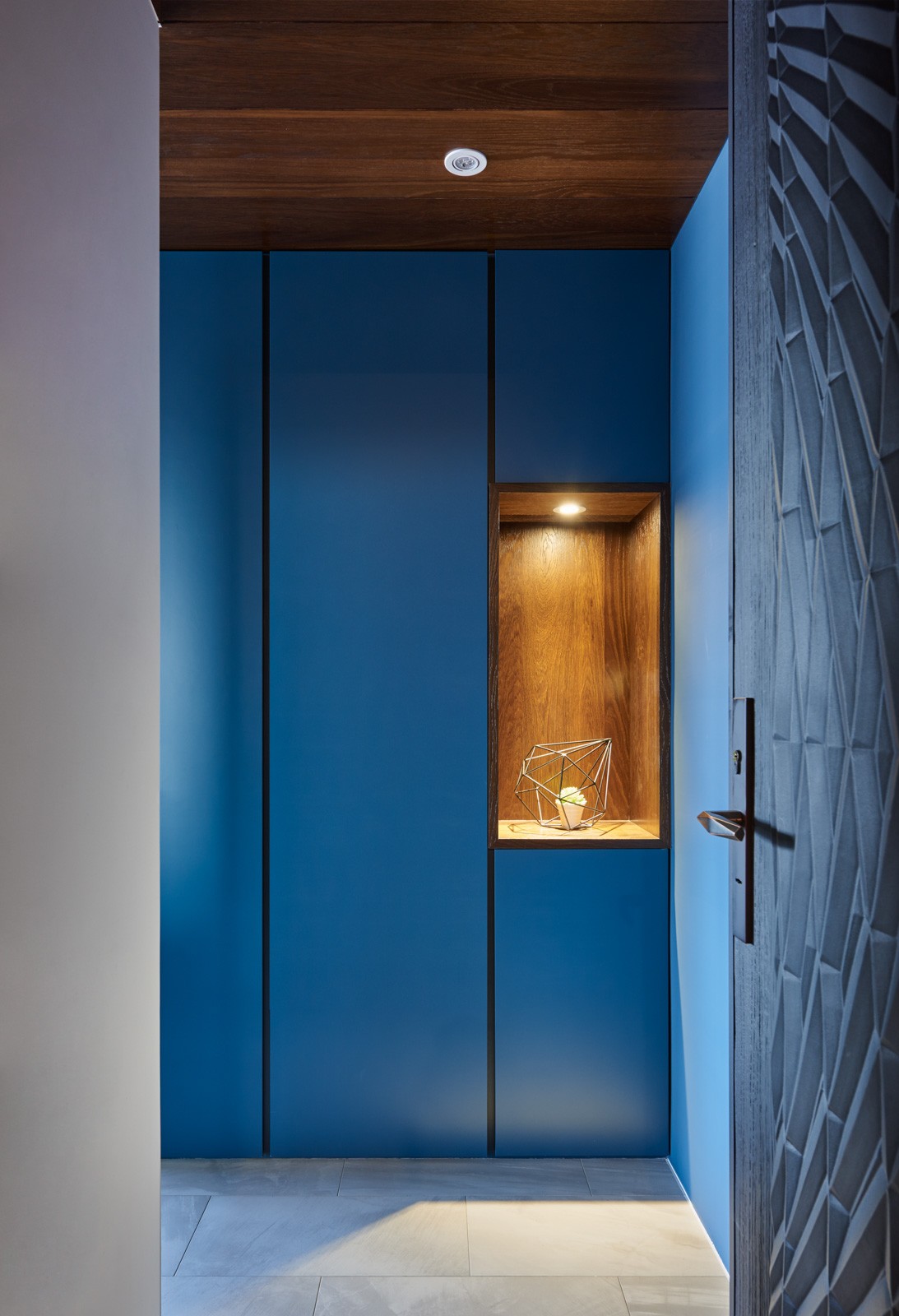 美好记忆的符号——132m²现代生活住宅  构设计-13