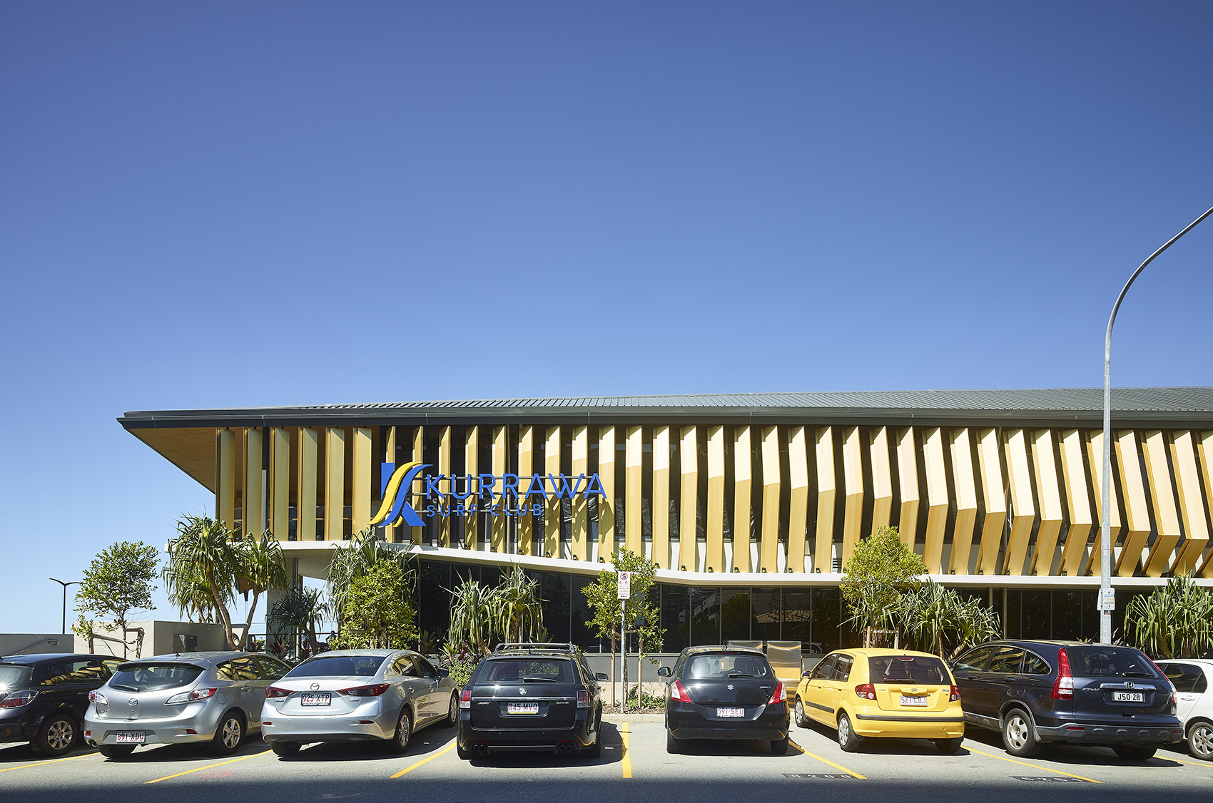 Kurrawa水上救援社团中心,澳大利亚 / Arkhefield-23