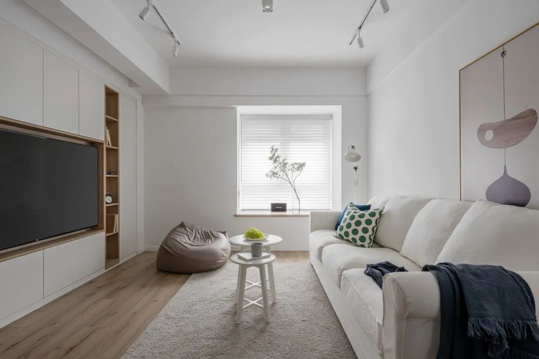 60㎡小公寓 LDK 一体化，主卧变客厅，功能齐全且明亮舒适-24