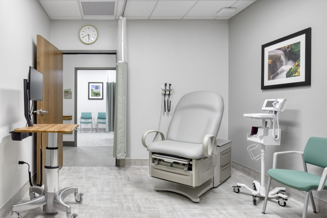 Department of Veterans Affairs: Ernest Childers Outpatient Clinic - Perkins Eastman-6