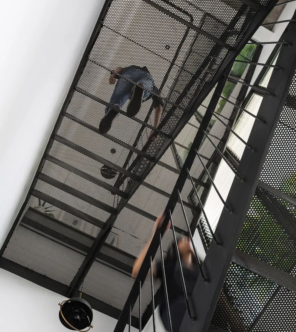 Qub Rooms 酒店 · 简约工业风的精致设计丨印度丨Tamara Wibowo Architects-8