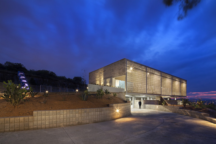 邓萨总部大楼-28