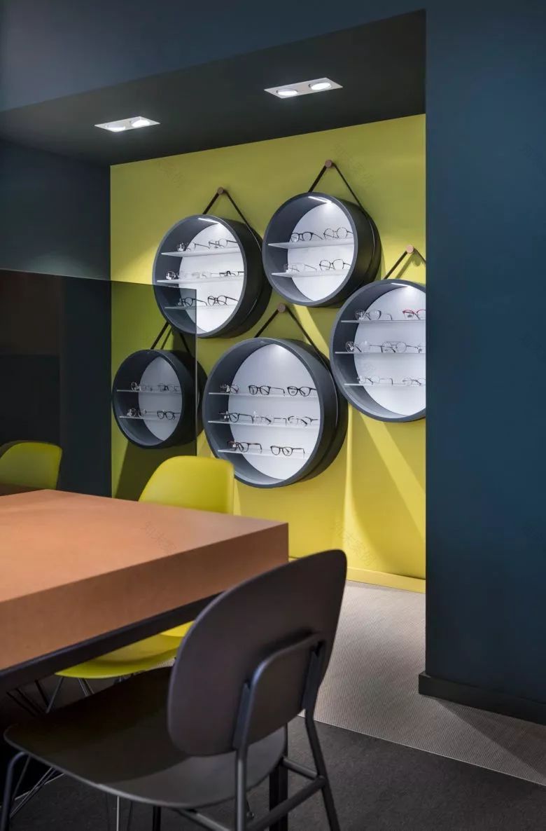 【204期】 最新简约创意零售空间设计-8