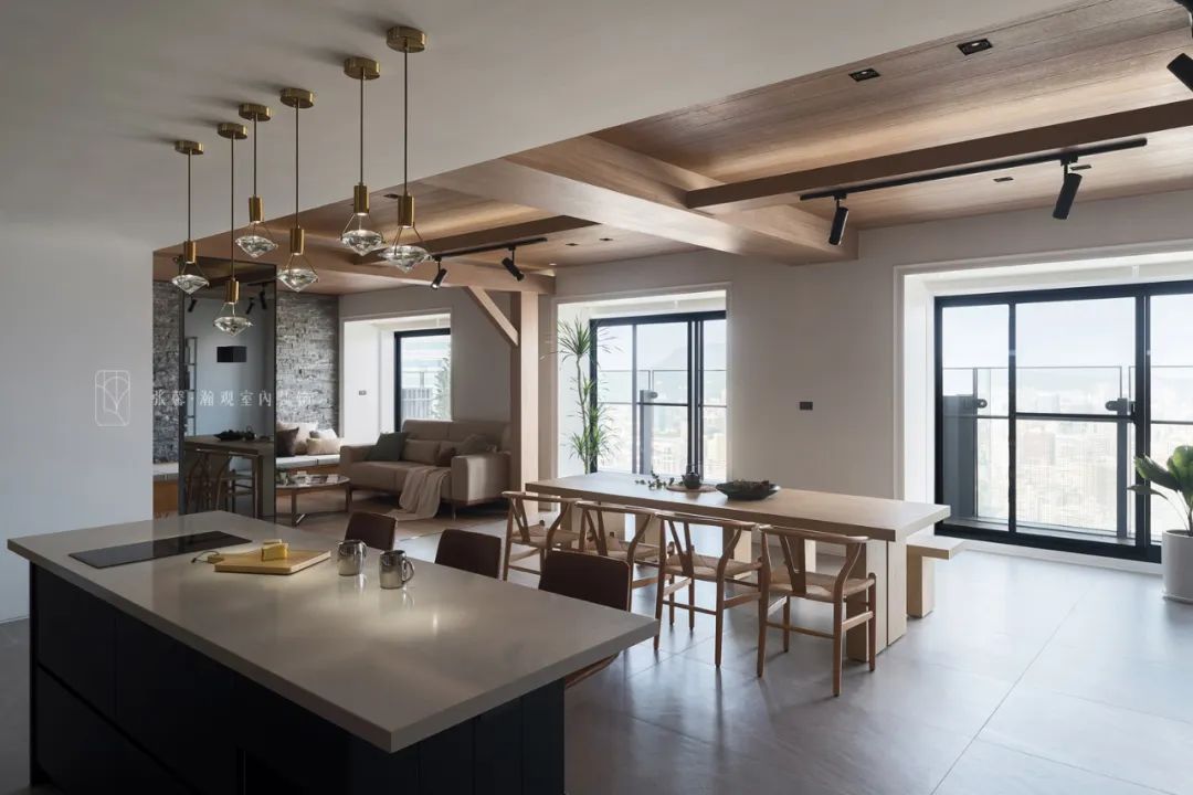 【新作发表】位于城市里的质朴木屋-4