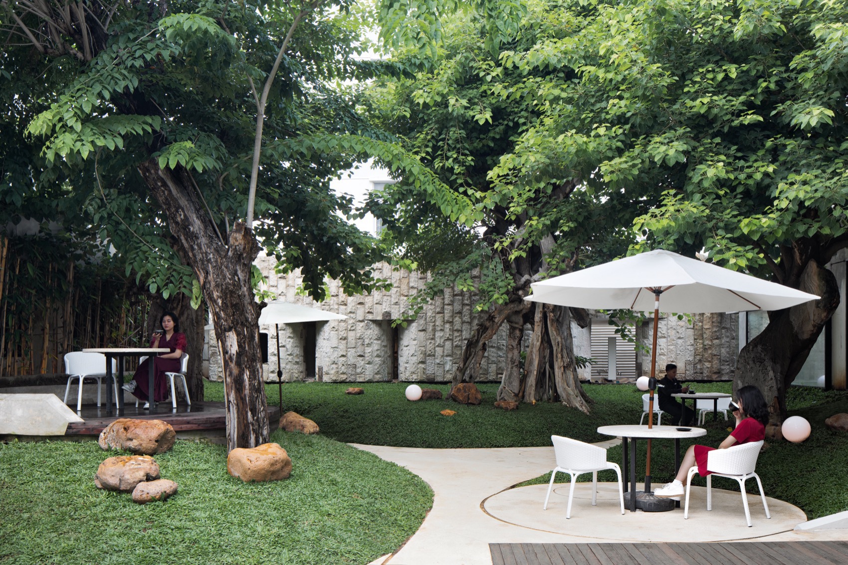 Tanatap墙体花园，印度尼西亚 / RAD+ar-13