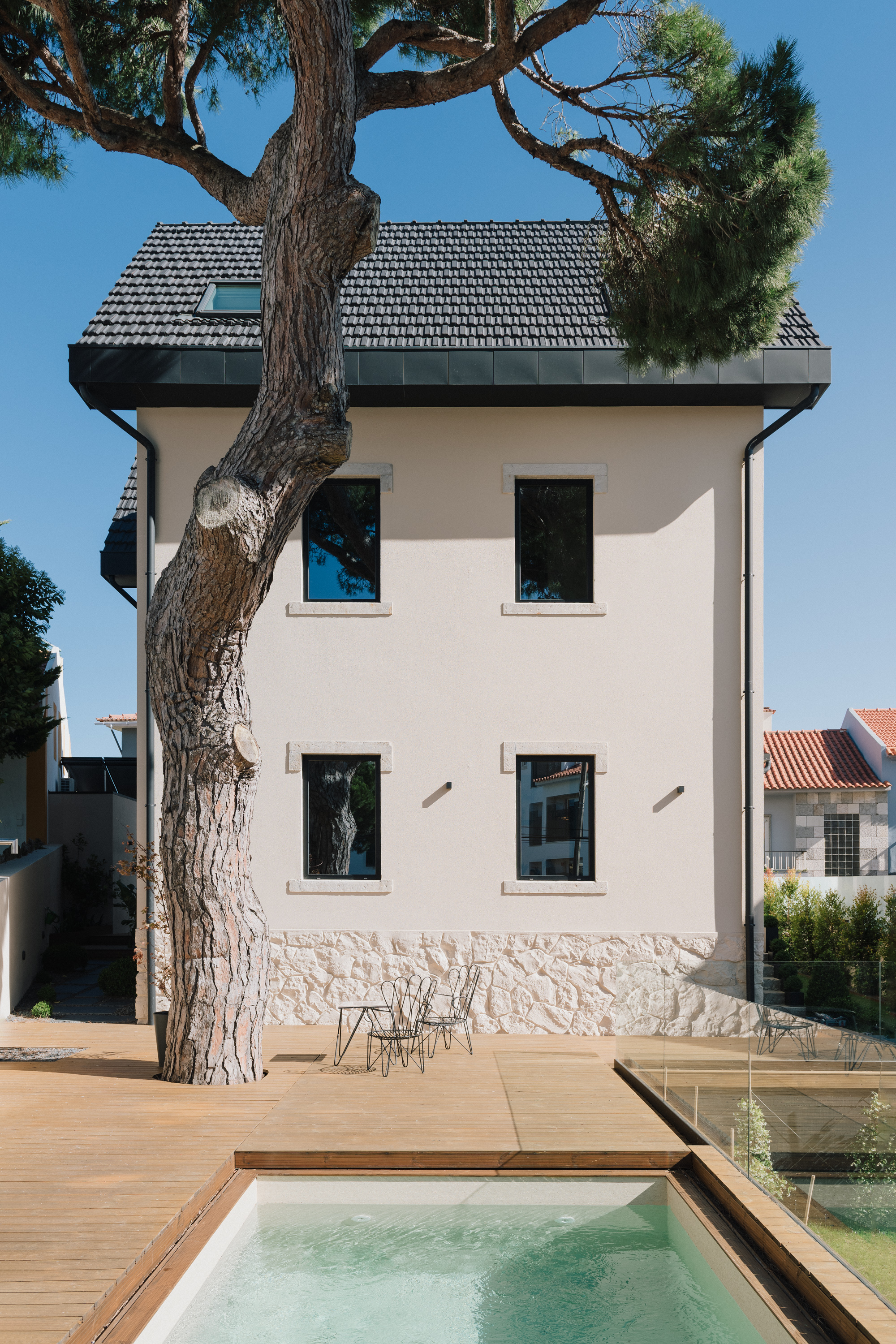 葡萄牙 Monte Estoril 海岸别墅设计-6