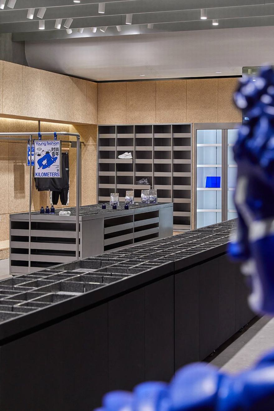 KILO METERS旗舰店, 购买体验和空间美学的融合 - 米尚丽零售设计网 MISUNLY- 美好品牌店铺空间发现者-13