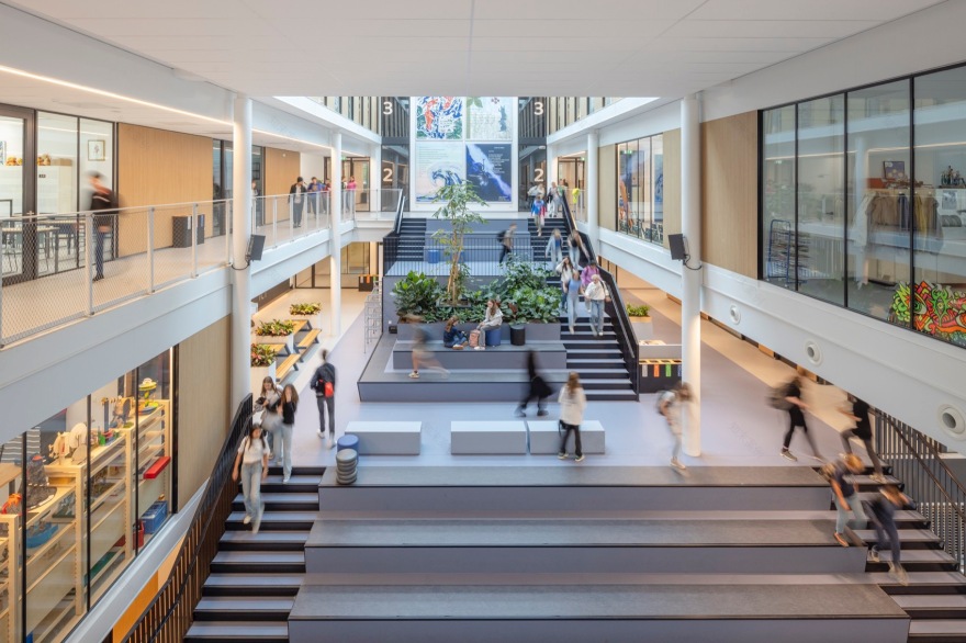 Van Maerlantlyceum 中学修复更新丨荷兰-13