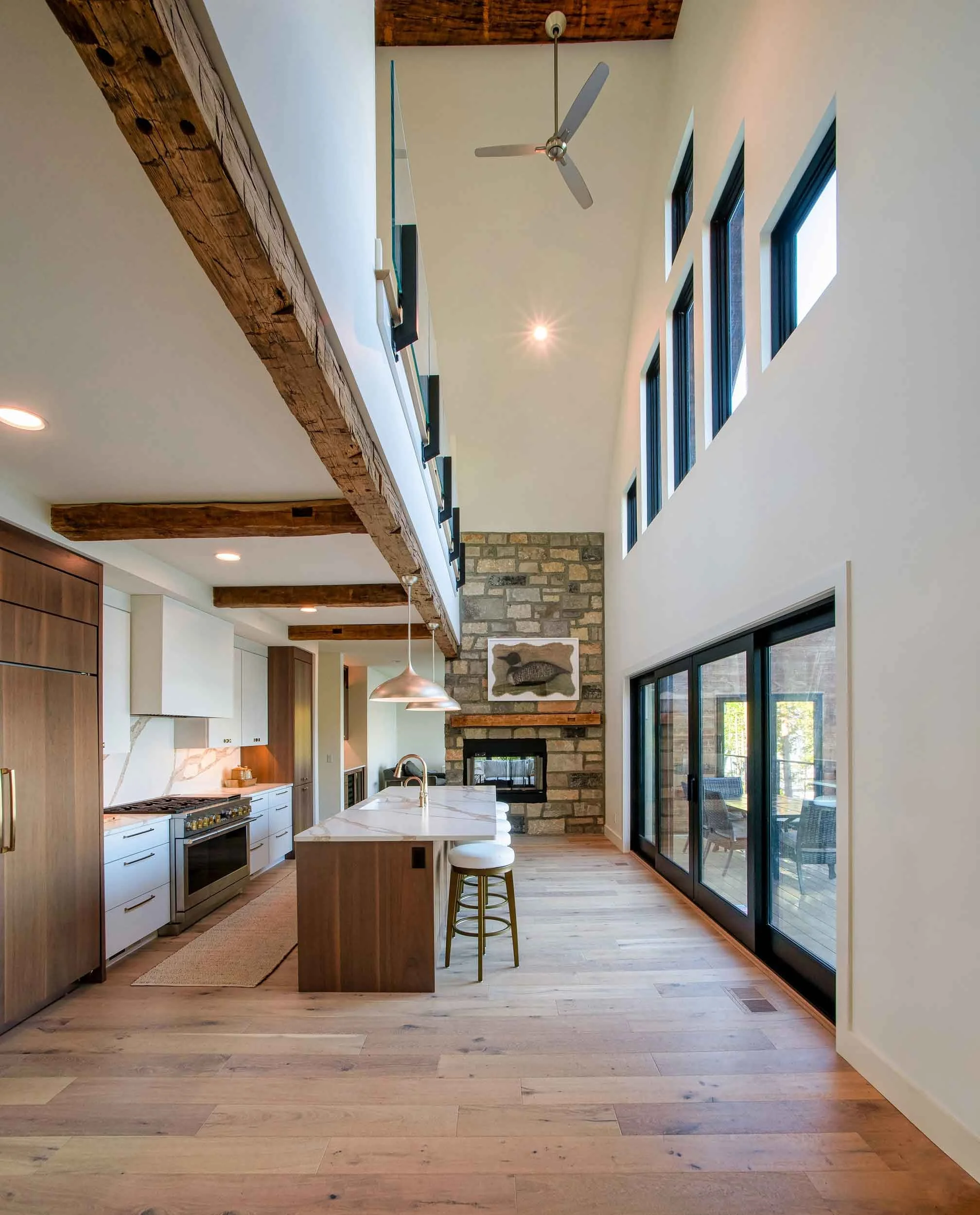 海滨休憩处（Haven常见有避难所、安息所等意思，这里结合Shoreline理解为海滨可供人放松休憩的地方，海滨休憩处较为贴合语境） 丨美国密歇根丨Myefski Architects-12