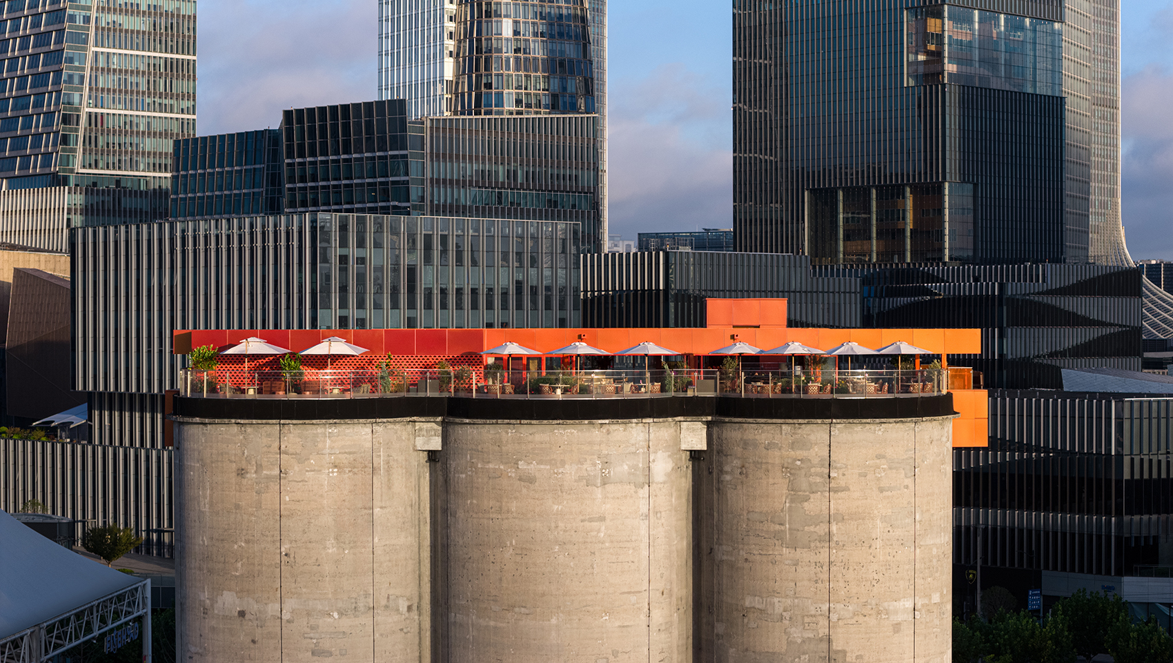 布朗石空中花园餐厅，上海 / 菊设空间设计-5
