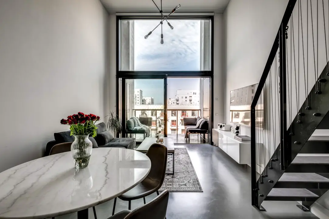 瑞典斯德哥尔摩 52m2 现代设计二层公寓-1