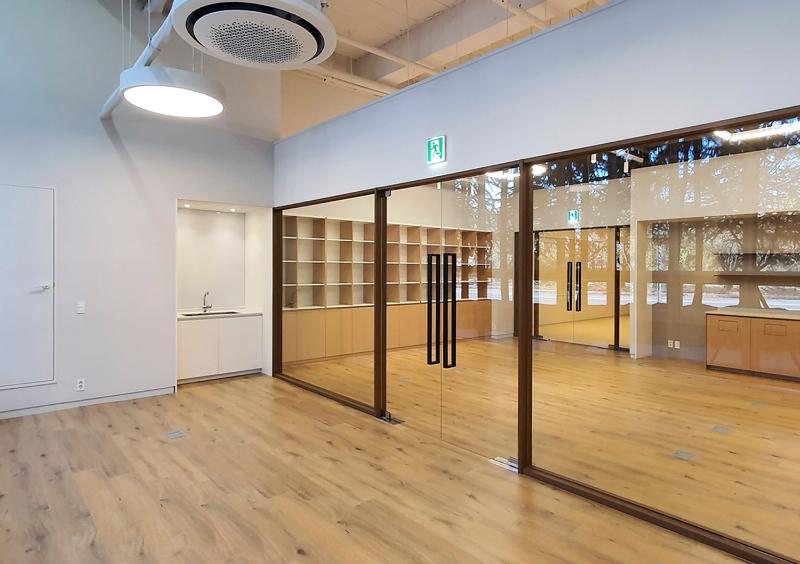 环保氛围的 90 平米化妆品原料公司办公室设计-7