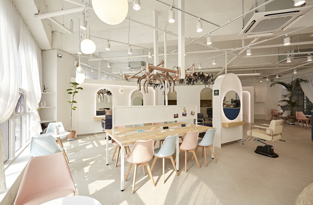 现代简约 46 平米美容室设计-6