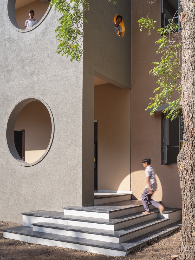 印度 Dhaval Rajnikant Mehta 博士小学扩建丨杜利亚建筑设计工作室-13