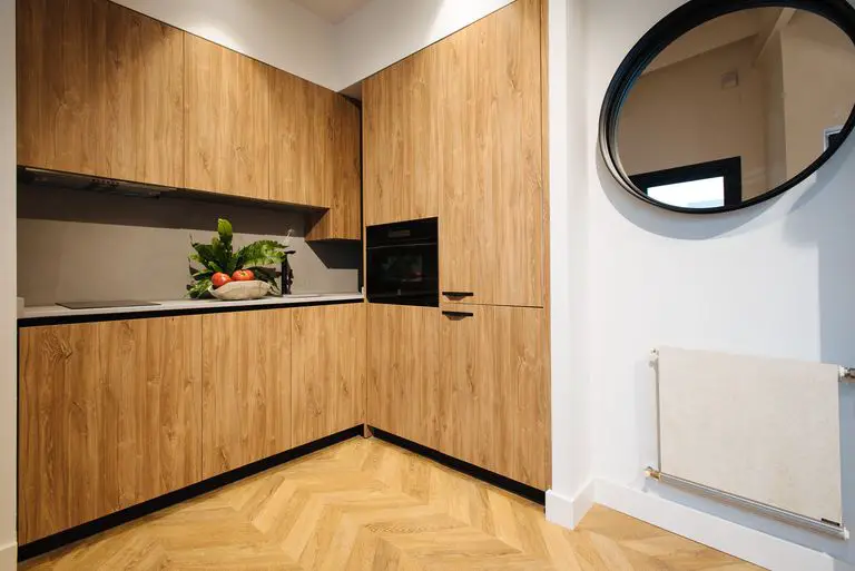 自然色彩的西班牙小复式 | 安静与品质的完美结合-11