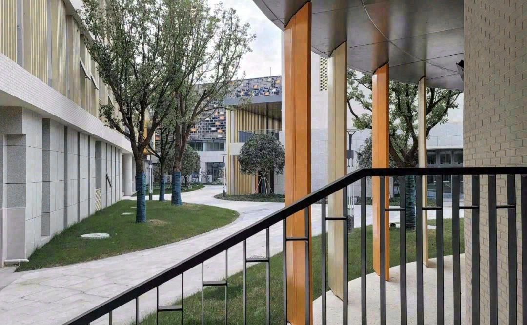 淮扬园林 现代诠释,蜀冈小学项目丨中国扬州丨华造设计-11